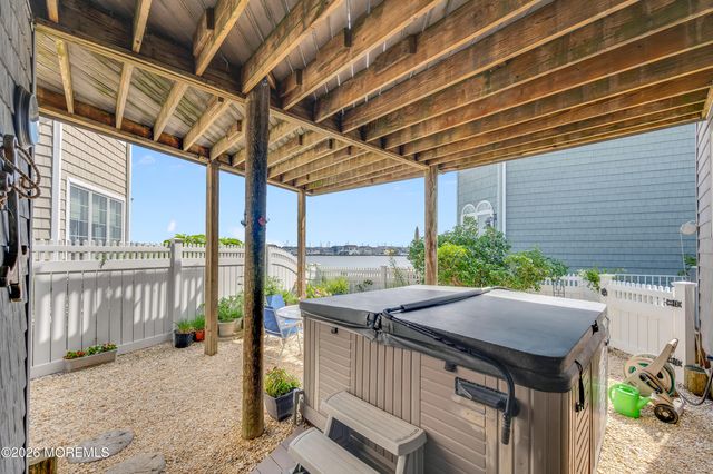 299 Monterey Circle, Lavallette, NJ 08735