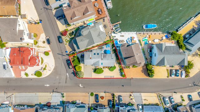 299 Monterey Circle, Lavallette, NJ 08735