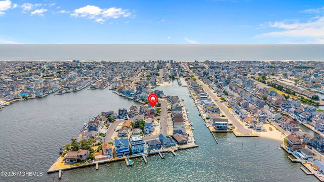 299 Monterey Circle, Lavallette, NJ 08735