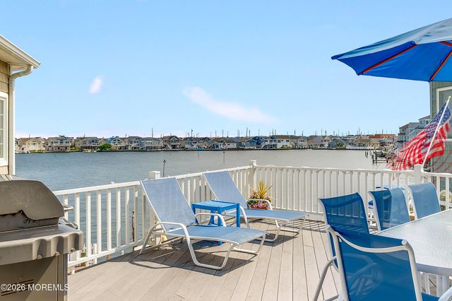 299 Monterey Circle, Lavallette, NJ 08735