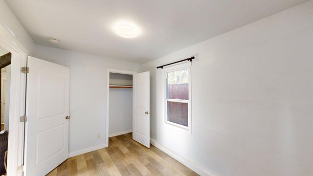 744 NW 2nd Street, Grants Pass, OR 97526