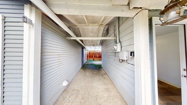 744 NW 2nd Street, Grants Pass, OR 97526