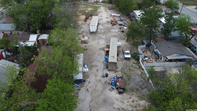 1415 RUIZ ST, San Antonio, TX 78207