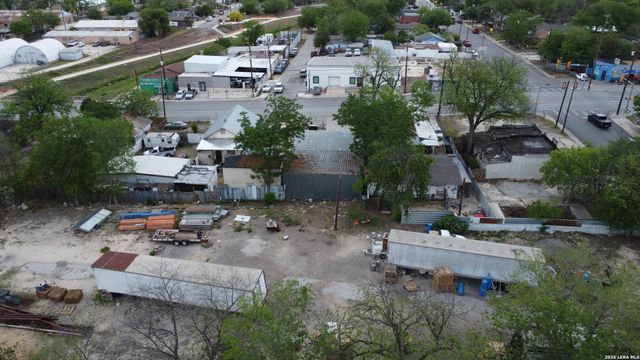 1415 RUIZ ST, San Antonio, TX 78207