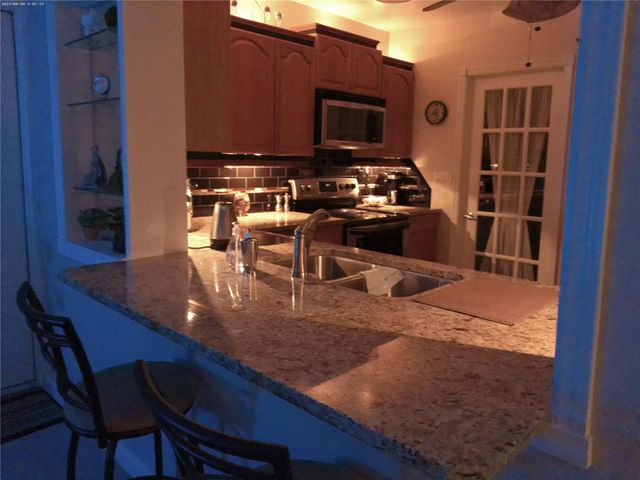 4600 NW 43rd St, Lauderdale Lakes, FL 33319