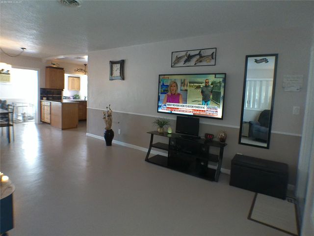 4600 NW 43rd St, Lauderdale Lakes, FL 33319