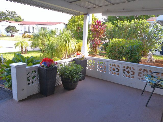 4600 NW 43rd St, Lauderdale Lakes, FL 33319