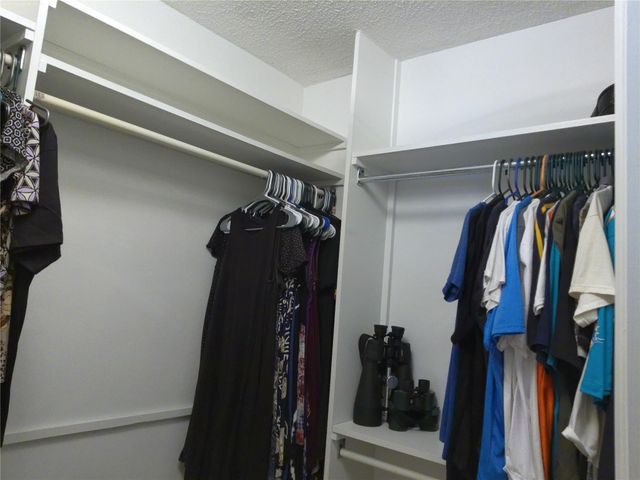 4600 NW 43rd St, Lauderdale Lakes, FL 33319