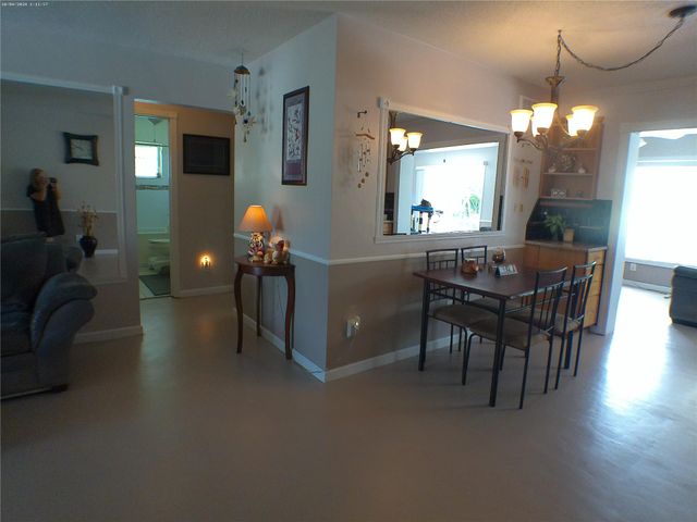 4600 NW 43rd St, Lauderdale Lakes, FL 33319