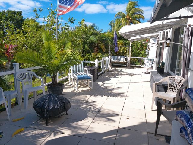 4600 NW 43rd St, Lauderdale Lakes, FL 33319