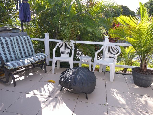 4600 NW 43rd St, Lauderdale Lakes, FL 33319