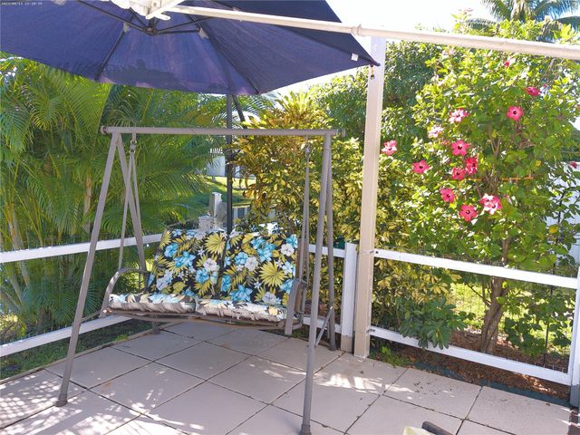 4600 NW 43rd St, Lauderdale Lakes, FL 33319