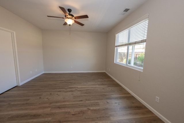 5547 E Atchison Street, Fresno, CA 93727