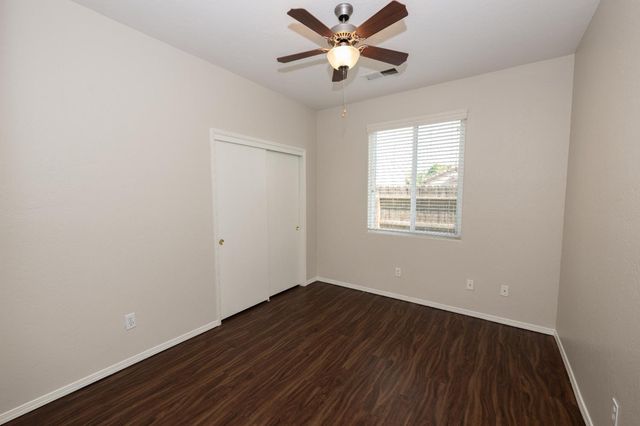 5547 E Atchison Street, Fresno, CA 93727