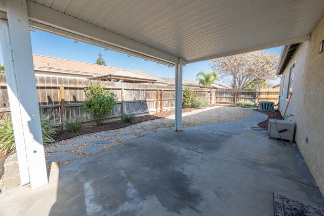 5547 E Atchison Street, Fresno, CA 93727