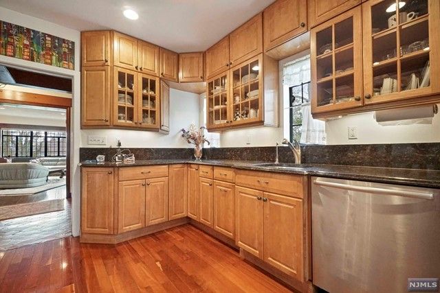36 Forest Road, Tenafly, NJ 07670