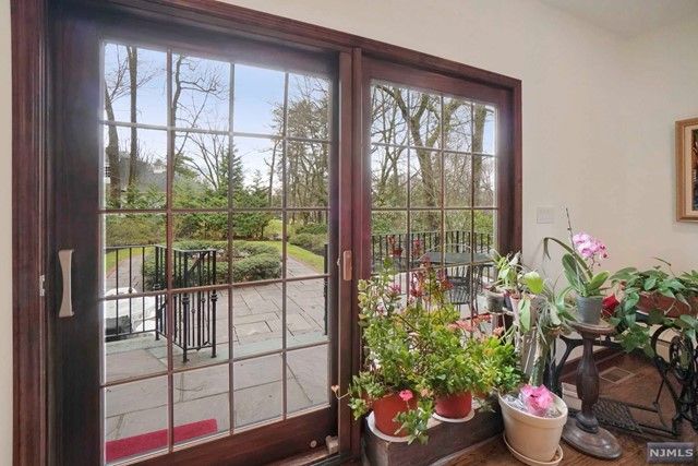 36 Forest Road, Tenafly, NJ 07670