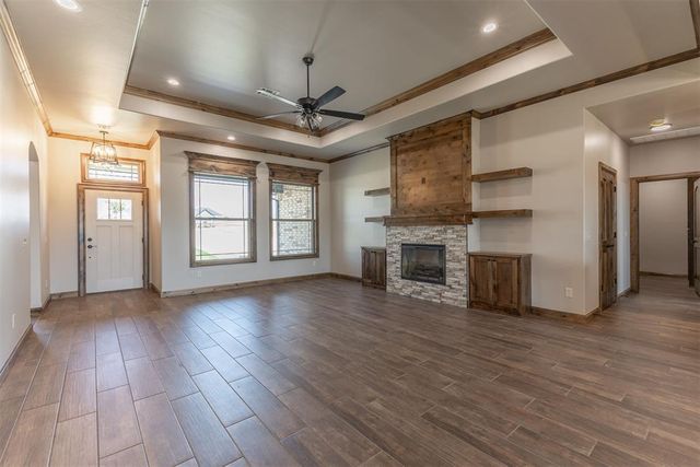 2433 Raven Circle, Blanchard, OK 73010