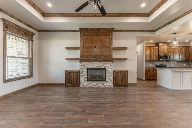 2433 Raven Circle, Blanchard, OK 73010