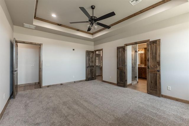 2433 Raven Circle, Blanchard, OK 73010