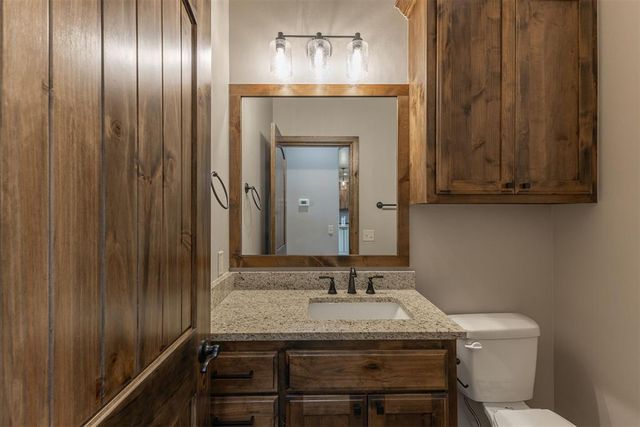 2433 Raven Circle, Blanchard, OK 73010