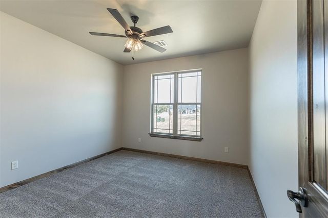 2433 Raven Circle, Blanchard, OK 73010