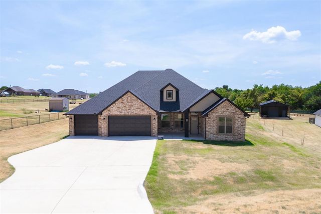 2433 Raven Circle, Blanchard, OK 73010