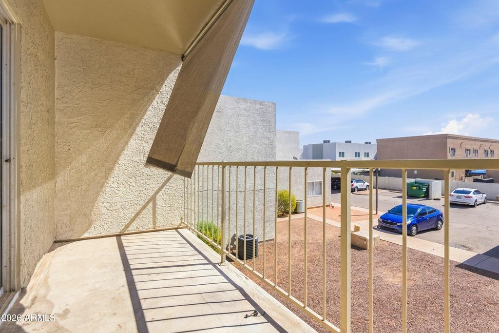 Image 19 of property listing at 2828 E TIERRA BUENA Lane, Phoenix, AZ 85032