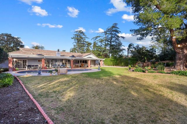 20348 Coraline Circle, Chatsworth, CA 91311