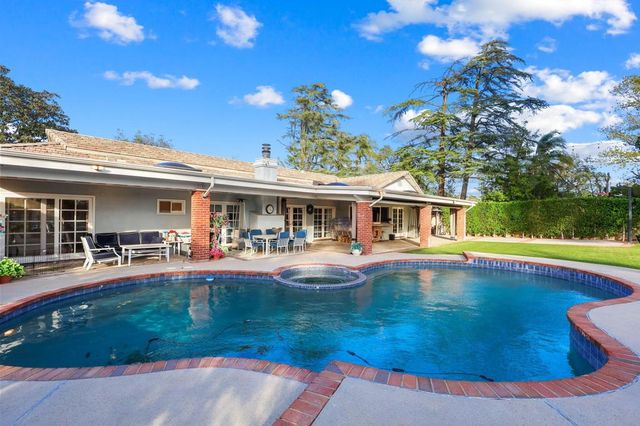 20348 Coraline Circle, Chatsworth, CA 91311