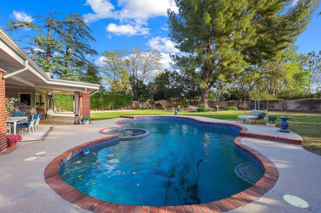 20348 Coraline Circle, Chatsworth, CA 91311