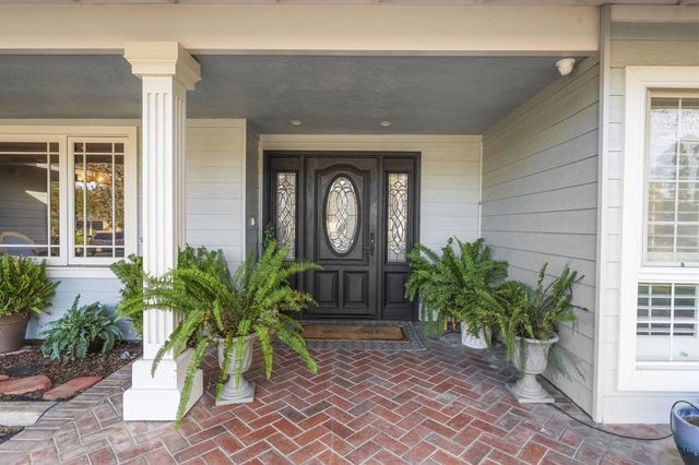 20348 Coraline Circle, Chatsworth, CA 91311