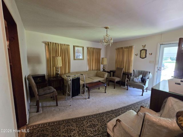 1116 Leak Street, Rockingham, NC 28379