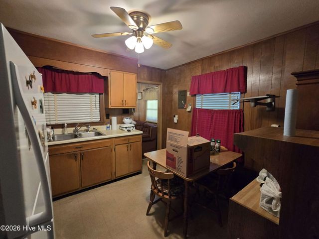 1116 Leak Street, Rockingham, NC 28379