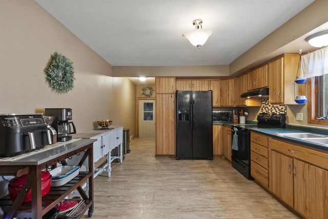 626 W 1ST STREET, Shawano, WI 54166