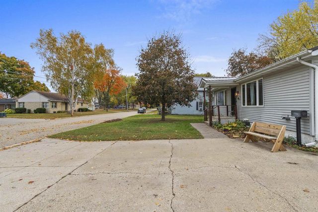 626 W 1ST STREET, Shawano, WI 54166