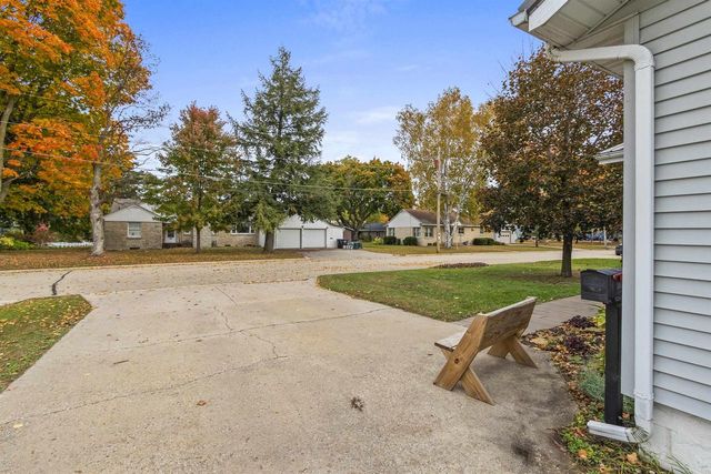 626 W 1ST STREET, Shawano, WI 54166