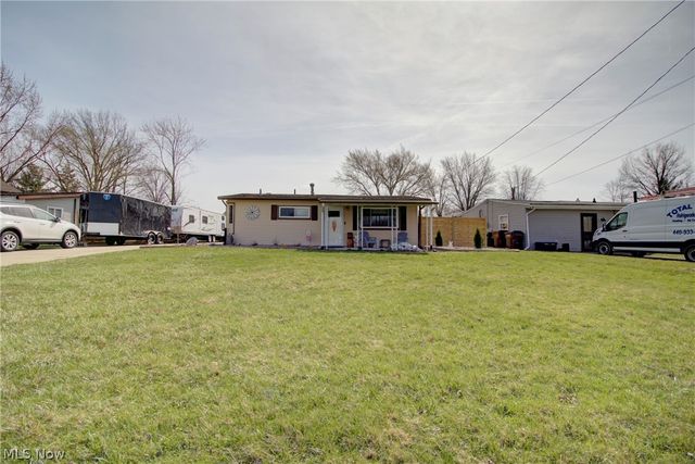 12123 National Drive, Grafton, OH 44044