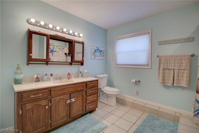 12123 National Drive, Grafton, OH 44044