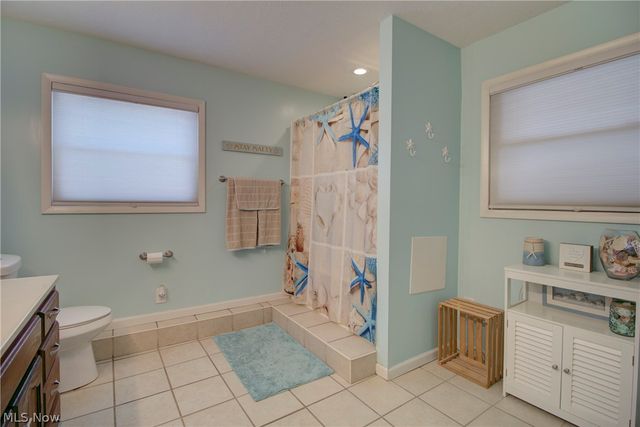 12123 National Drive, Grafton, OH 44044