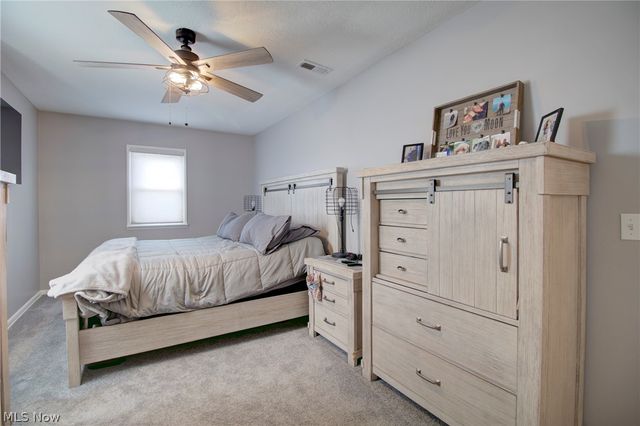 12123 National Drive, Grafton, OH 44044