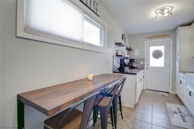 12123 National Drive, Grafton, OH 44044