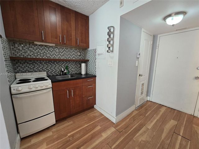 1800 Sans Souci Blvd 314, North Miami, FL 33181