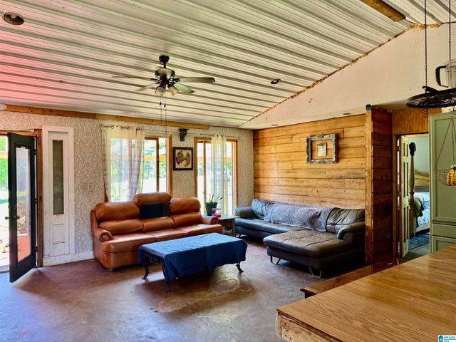 584 COUNTY ROAD 289, Woodland, AL 36278