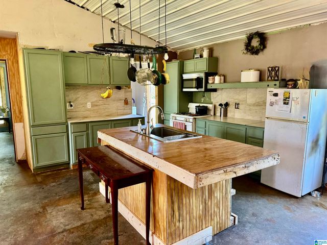 584 COUNTY ROAD 289, Woodland, AL 36278