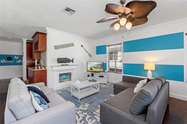 1446 Hollywood Boulevard, Hollywood, FL 33020