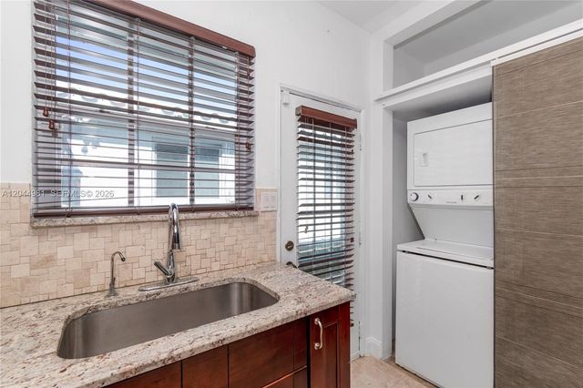 1446 Hollywood Boulevard, Hollywood, FL 33020