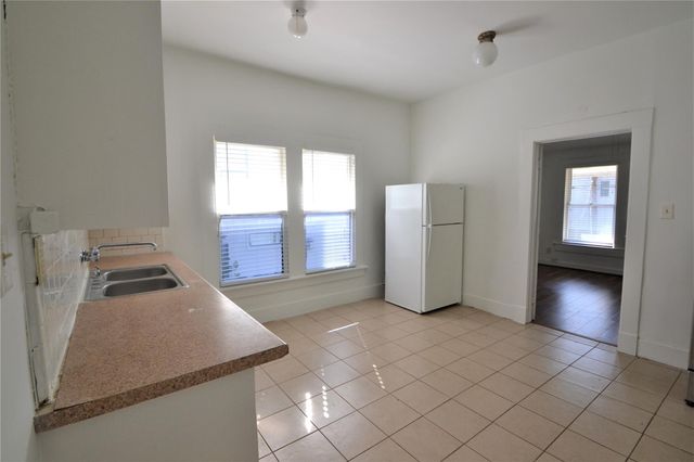 1517 Bonnie Brae Street 3, Houston, TX 77006