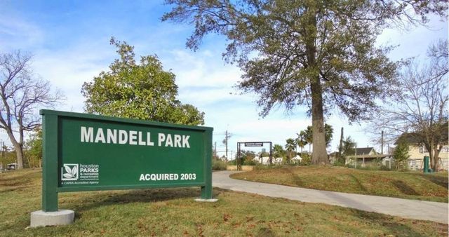 1517 Bonnie Brae Street 3, Houston, TX 77006