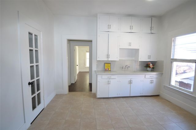 1517 Bonnie Brae Street 3, Houston, TX 77006